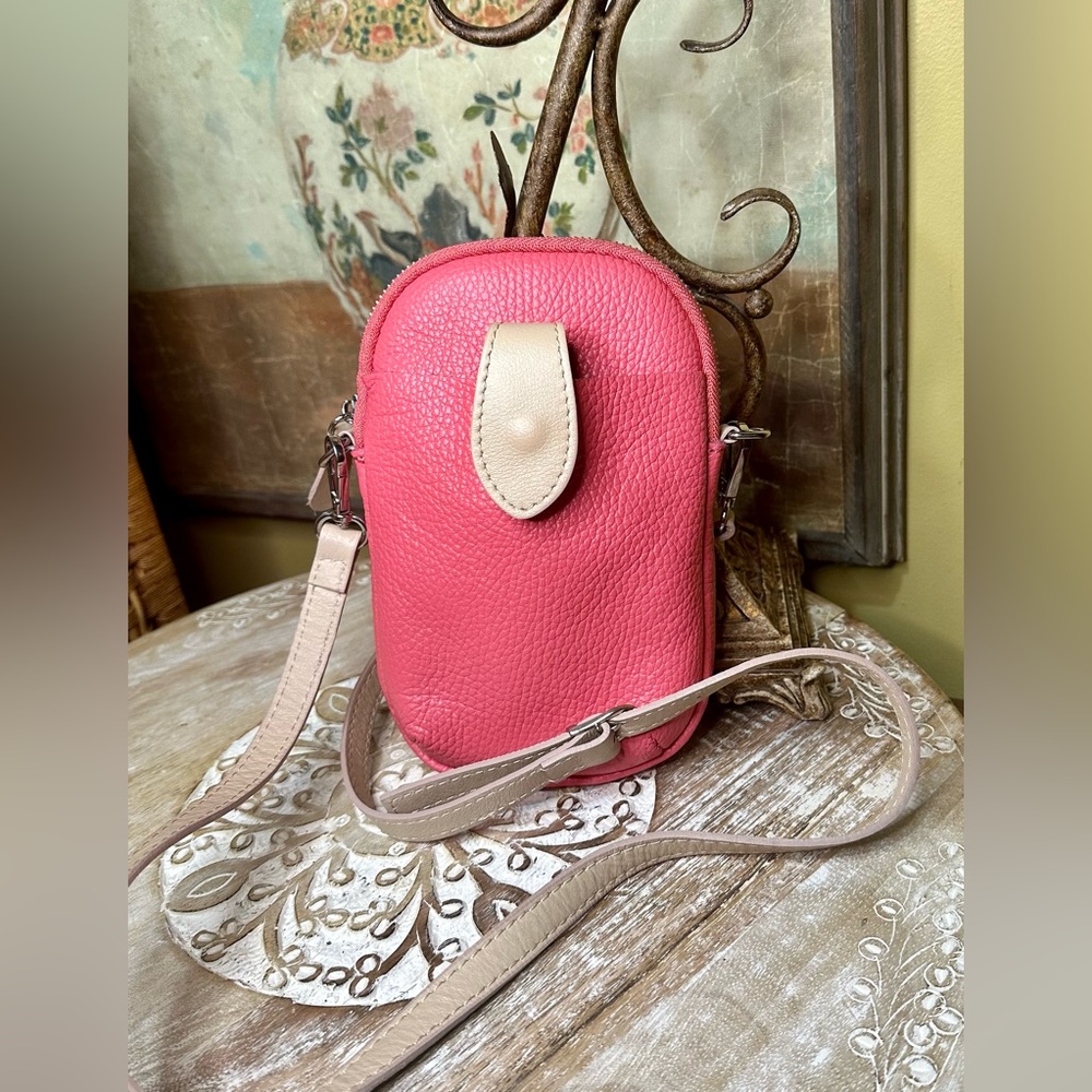 EUC 💠Davinia Firenze Pink Pebbled Italian Leather Small Crossbody